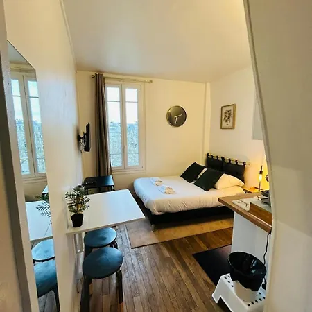 Apartment La Briand - Hypercentre Reims